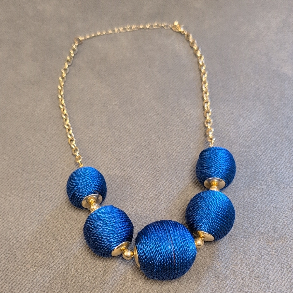 Elegant Gold Tone Blue Ball Choker Necklace